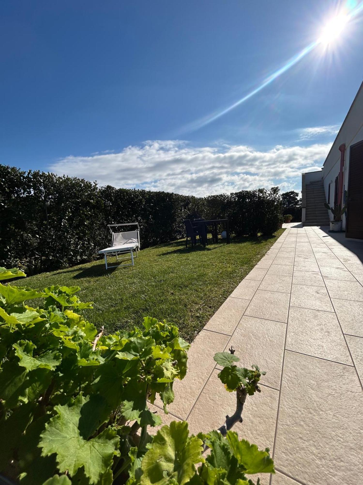 Paluna Otranto Bagian luar foto